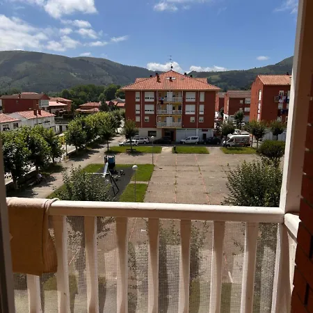 Con Sol Y Vistas. * Cabezón de la Sal